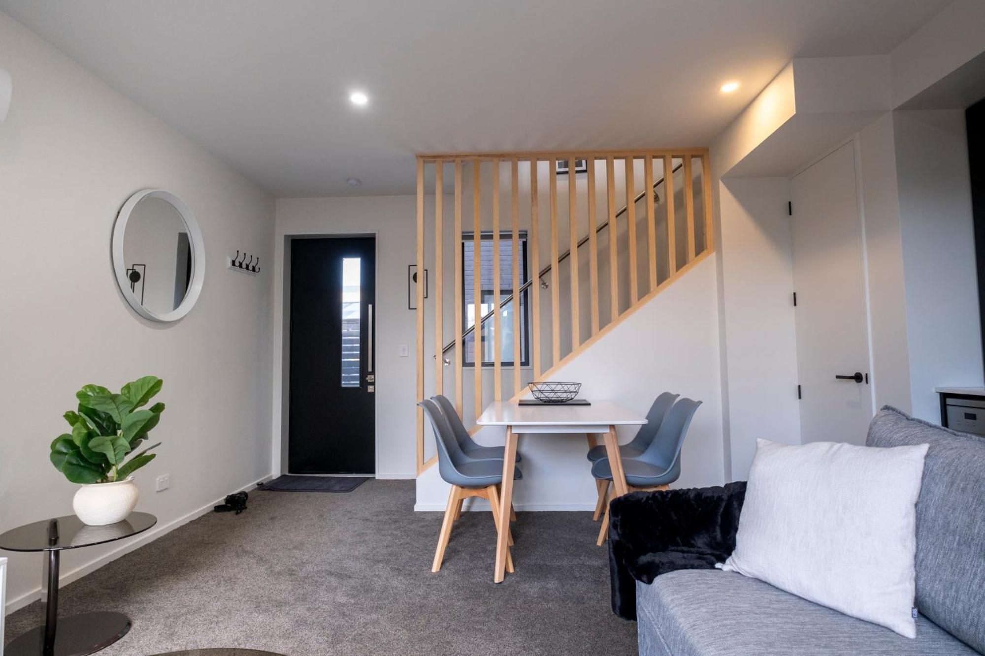 Luxury 2 Bed Townhome In Cbd Christchurch Exterior foto